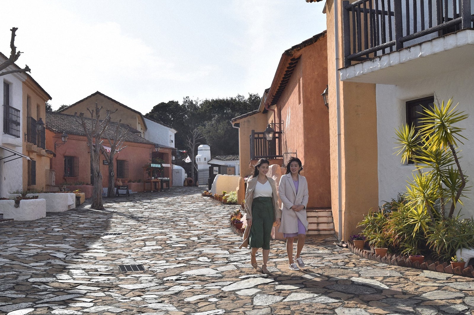橋本マナミ＆葉加瀬マイ、パスポート要らずの美しき“日本の地中海”へ