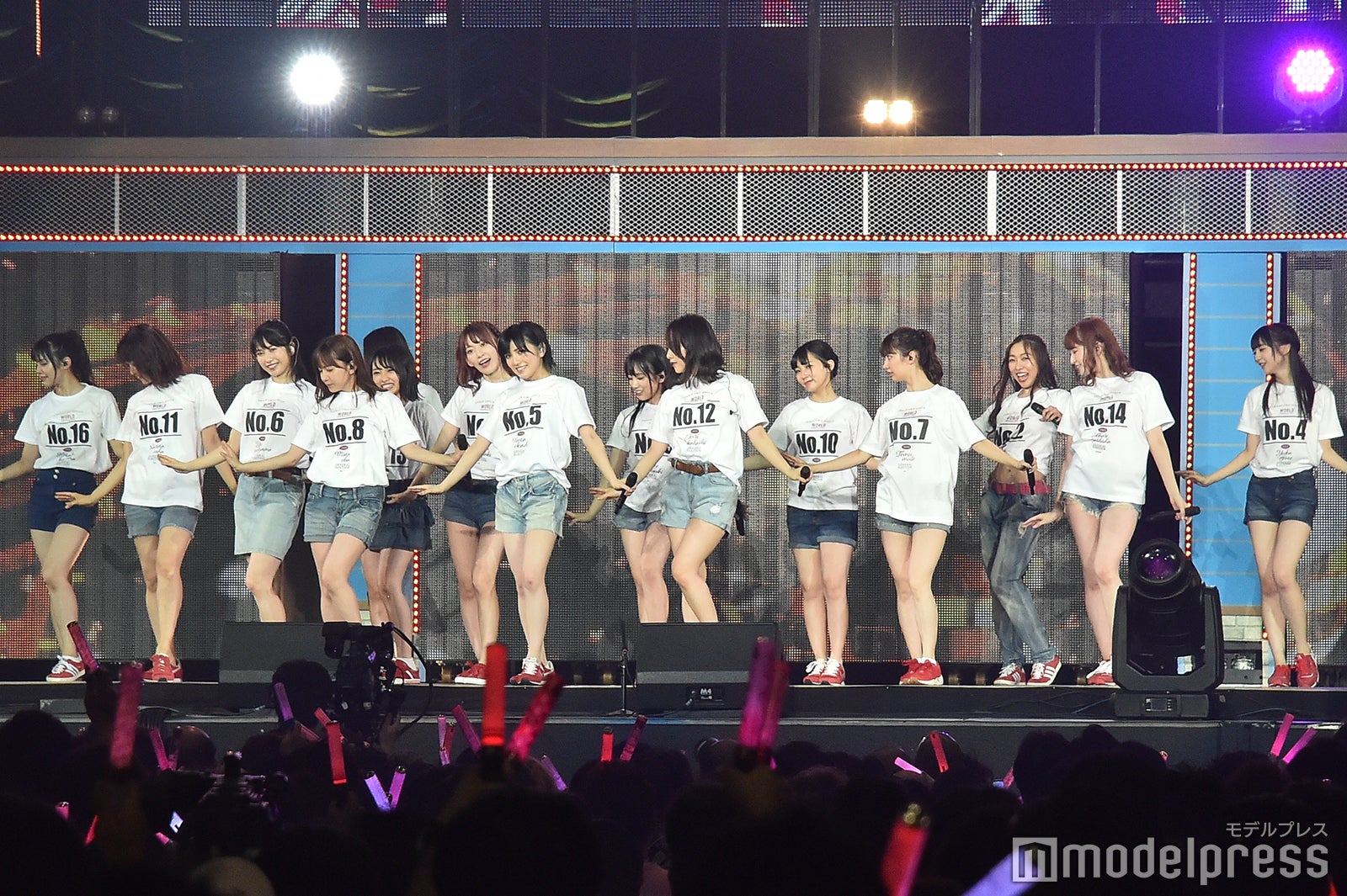 「AKB48グループ感謝祭～ランクインコンサート～」 （C）モデルプレス