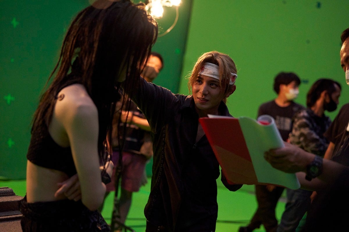 Hey! Say! JUMP山田涼介＆本郷奏多、ラストシーンに臨むオフショット公開　特別ダイジェスト映像も解禁＜鋼の錬金術師 完結編＞