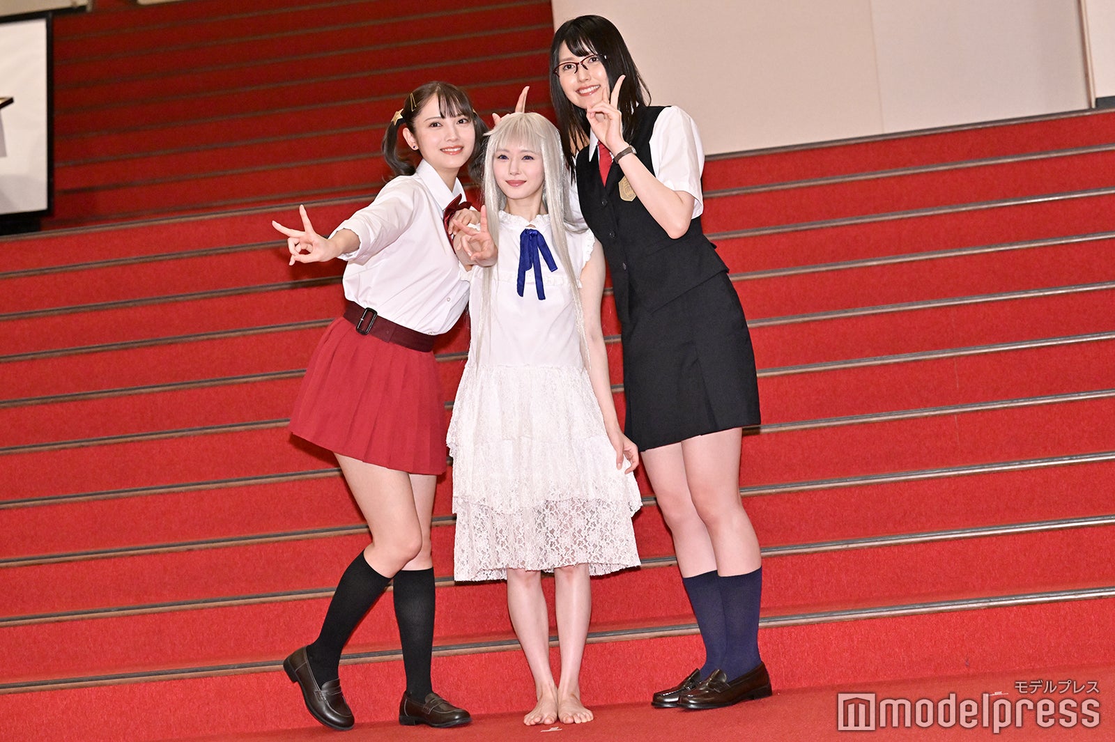 桃月なしこ、市川美織、駒形友梨（C）モデルプレス