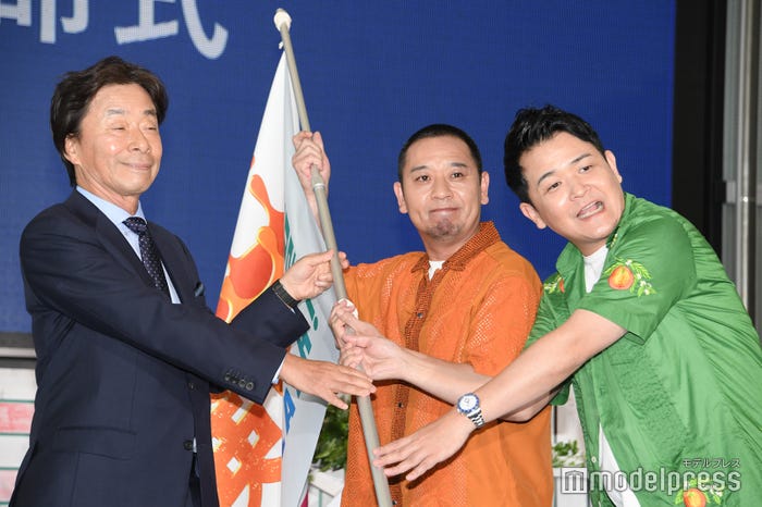 港浩一社長、千鳥/大悟、ノブ(C)モデルプレス
