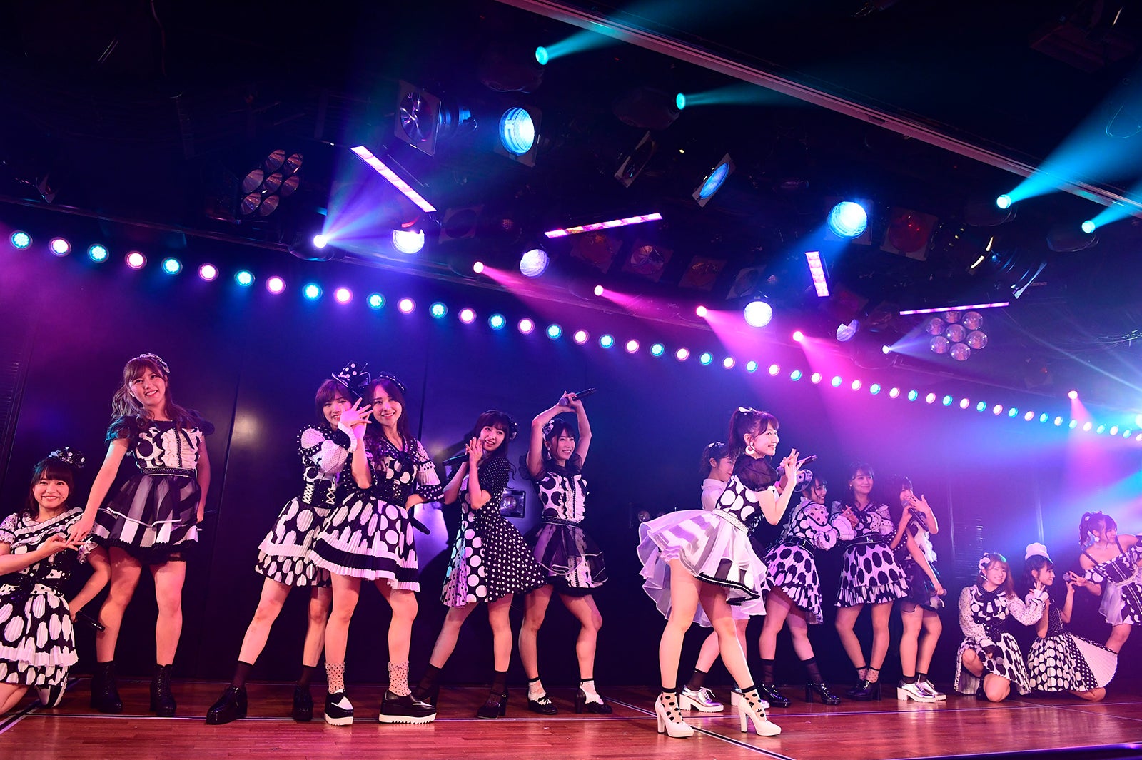 「AKB48劇場13周年特別記念公演」夜公演より（C）AKS