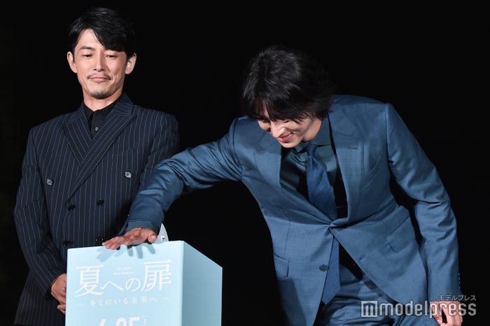 藤木直人、山崎賢人 (C)モデルプレス