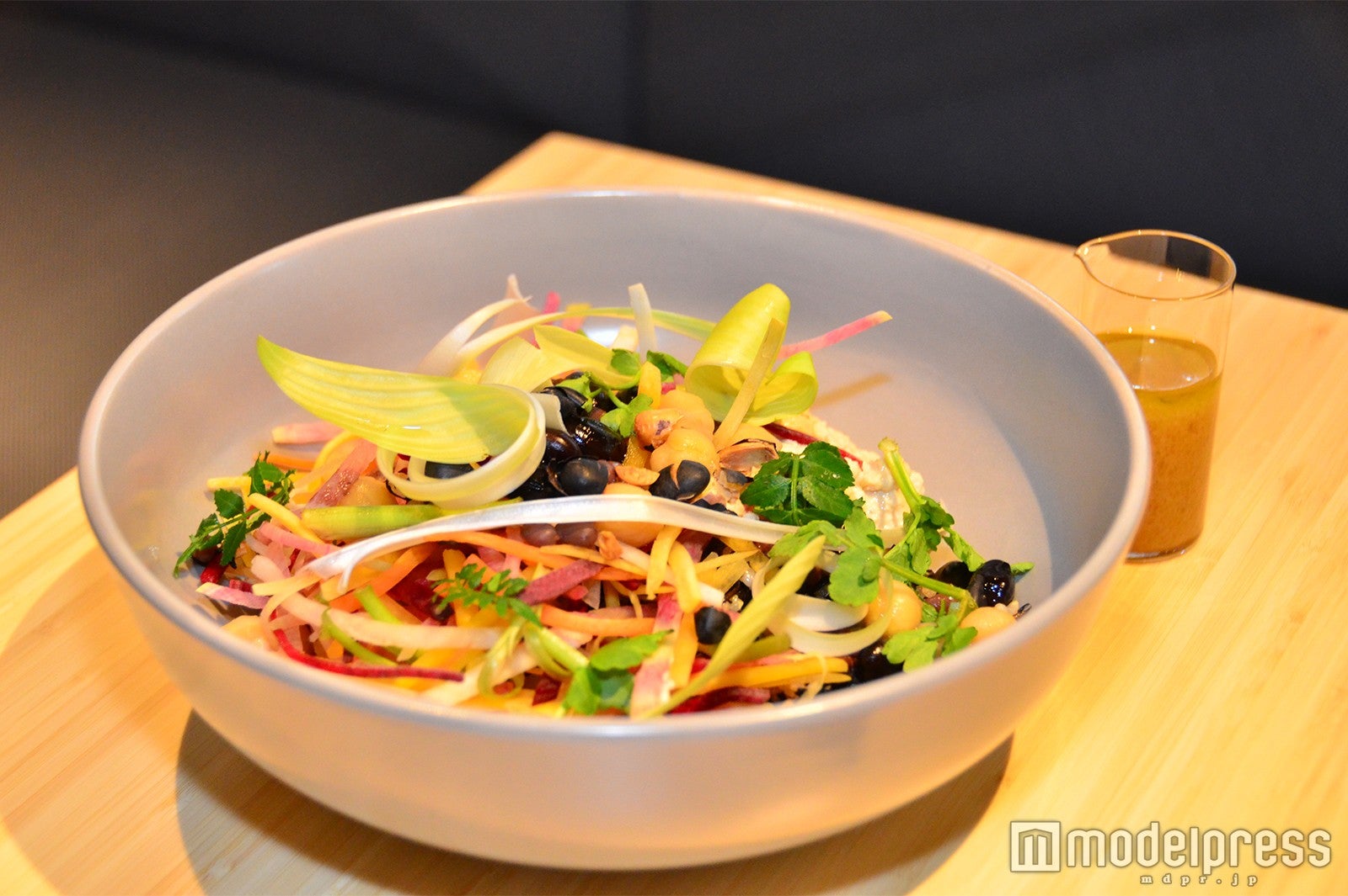 （C）モデルプレス