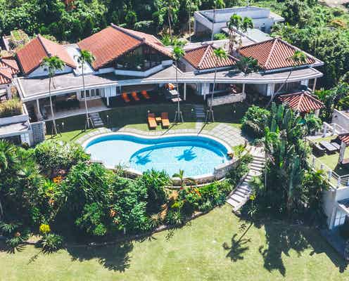 沖縄に1日1組限定ヴィラ「GLAMDAY VILLA OKINAWA 中村邸」潮風吹くプール付きリゾート