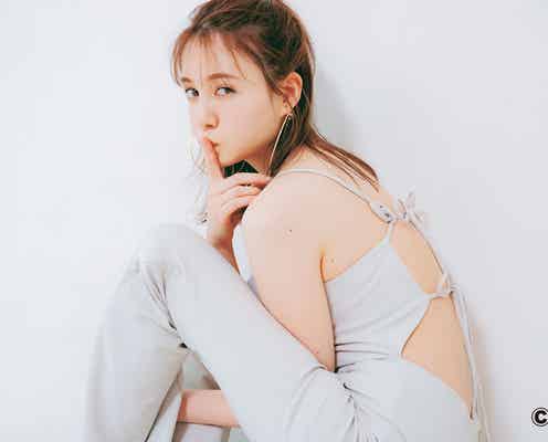 トリンドル玲奈、美背中で魅了 “丸みと透明感”の愛されボディ
