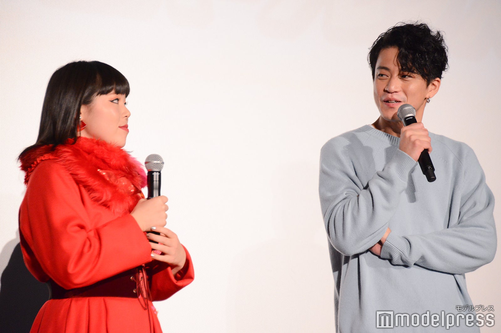 ブルゾンちえみ、小栗旬 （C）モデルプレス