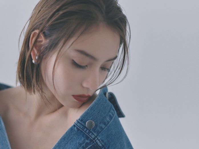 滝沢カレンファーストスタイルブック「地球はココです。私はコレです。」（光文社、2月2日発売）より（画像提供：光文社）