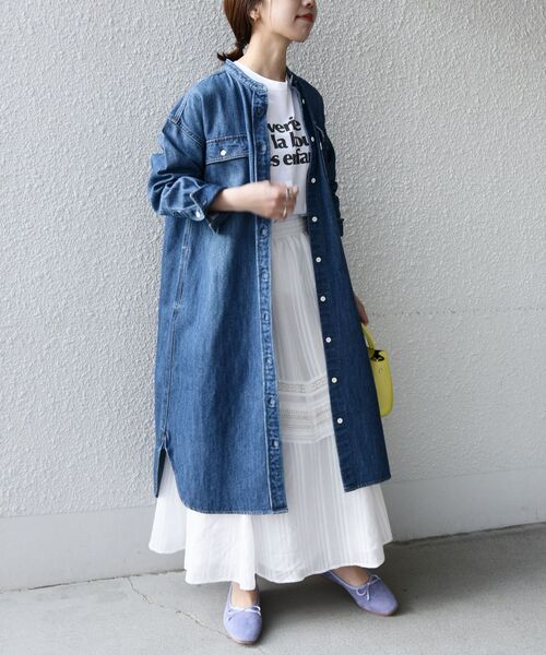 青ワンピースを大人っぽく着こなす 21年のコーデは色を上手に使って モデルプレス