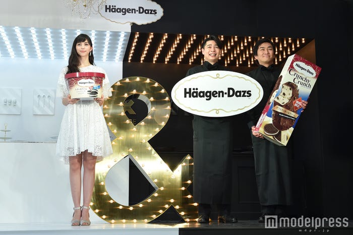 中条あやみ、平成ノブシコブシ(C)モデルプレス