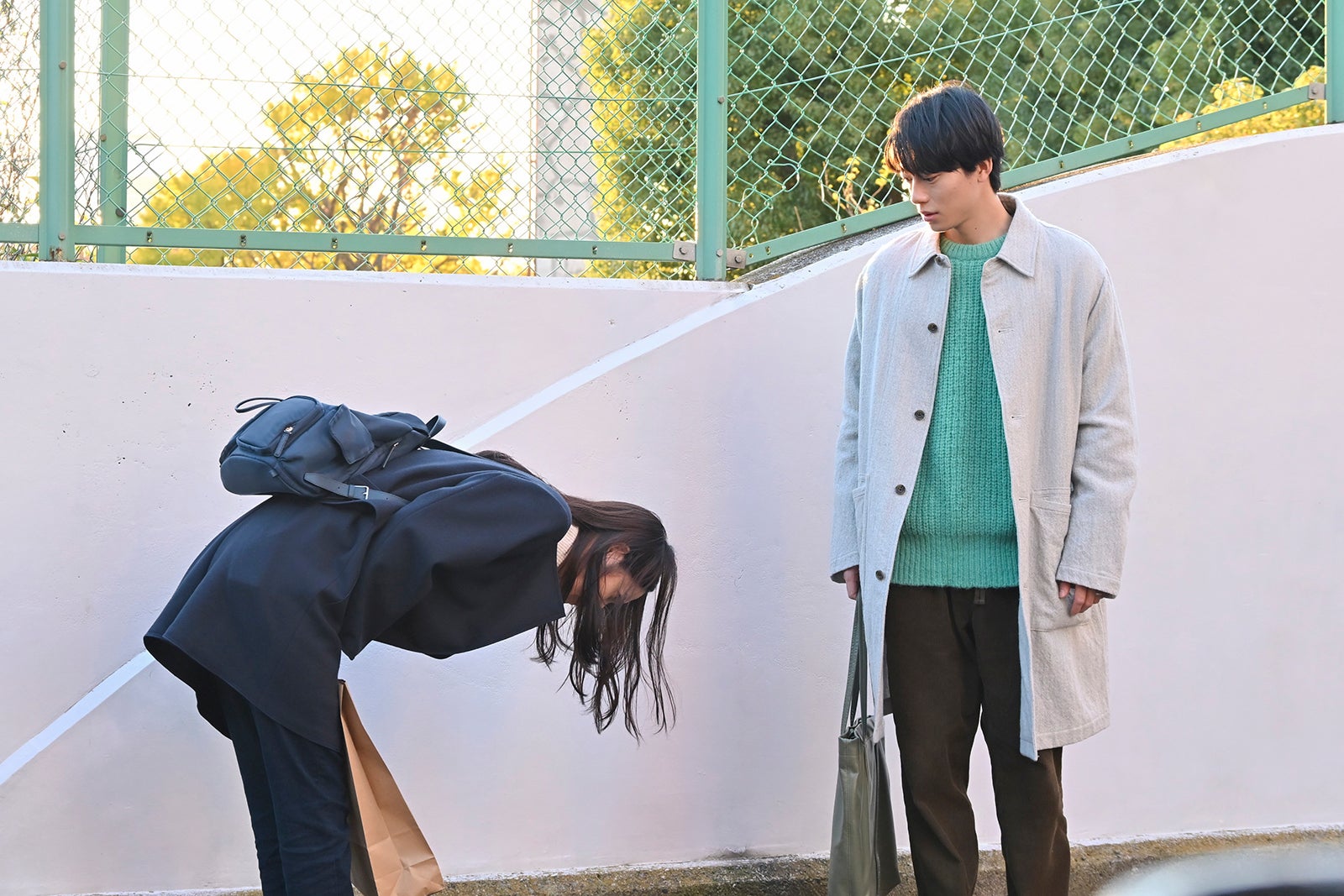 佐々木希、井上祐貴「地獄の果てまで連れていく」第5話（C）「地獄の果てまで連れていく」製作委員会