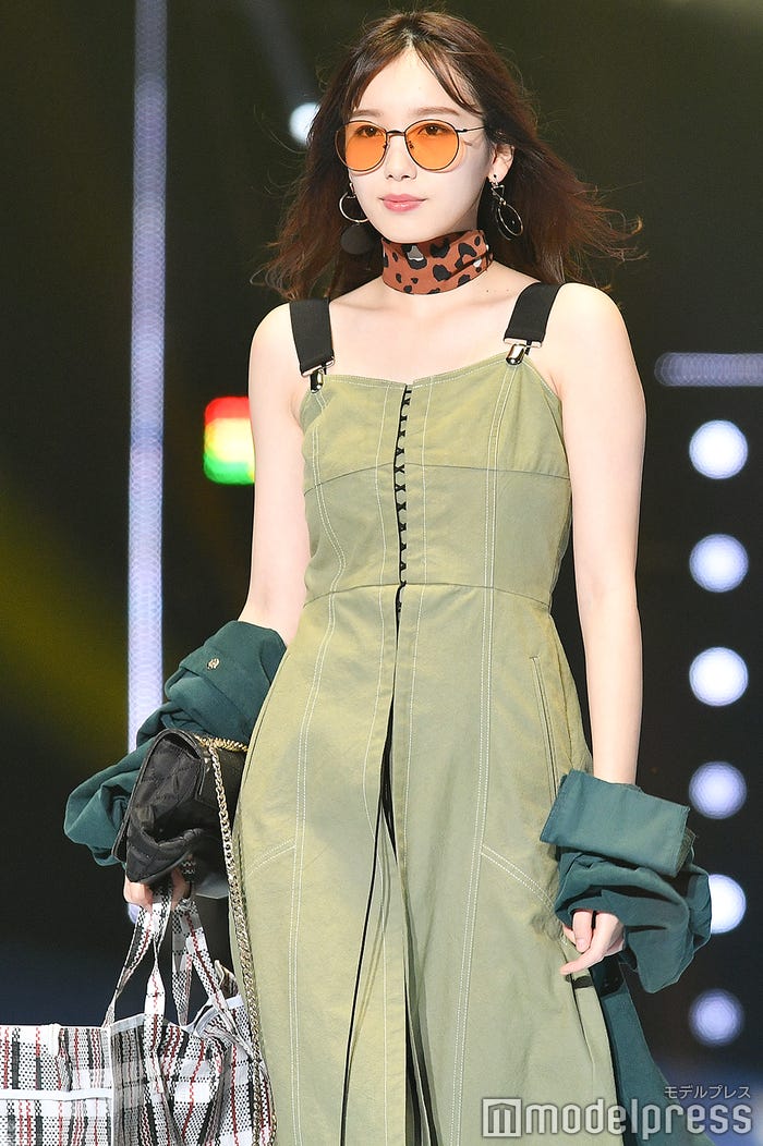 飯豊まりえ(C)モデルプレス