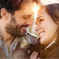 もっと一緒にいよ♡男を「飽きさせない」女性の共通点