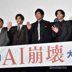 （左から）入江悠監督、岩田剛典、大沢たかお、賀来賢人、広瀬アリス（C）モデルプレス