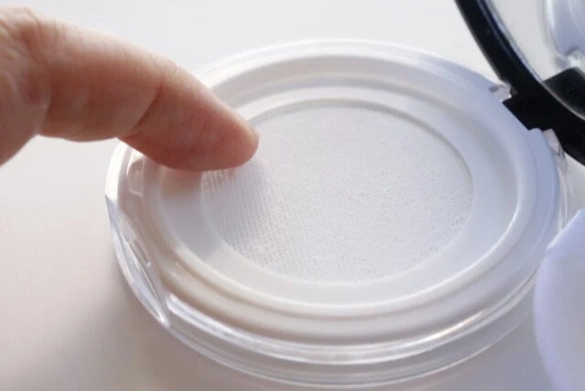 ダイソー　ミラー付きパウダーケース　パフ1Pセット