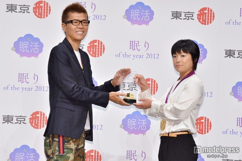 おちまさと氏、小原日登美選手