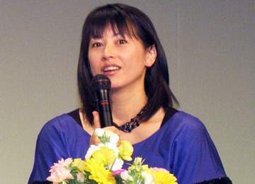 元「学園祭の女王」が【テレ東音楽祭】でド緊張熱唱のレア映像 「足がガクガク、喉はカラカラ」