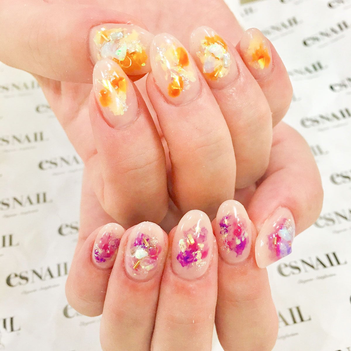 アシンメトリーが◎！／画像提供：esNAIL