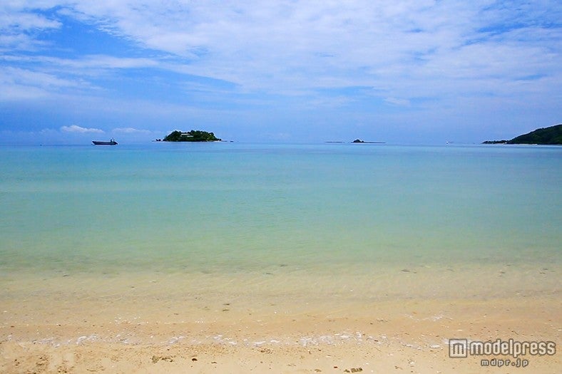 マロロ島のビーチはとても穏やかで魚もたくさん