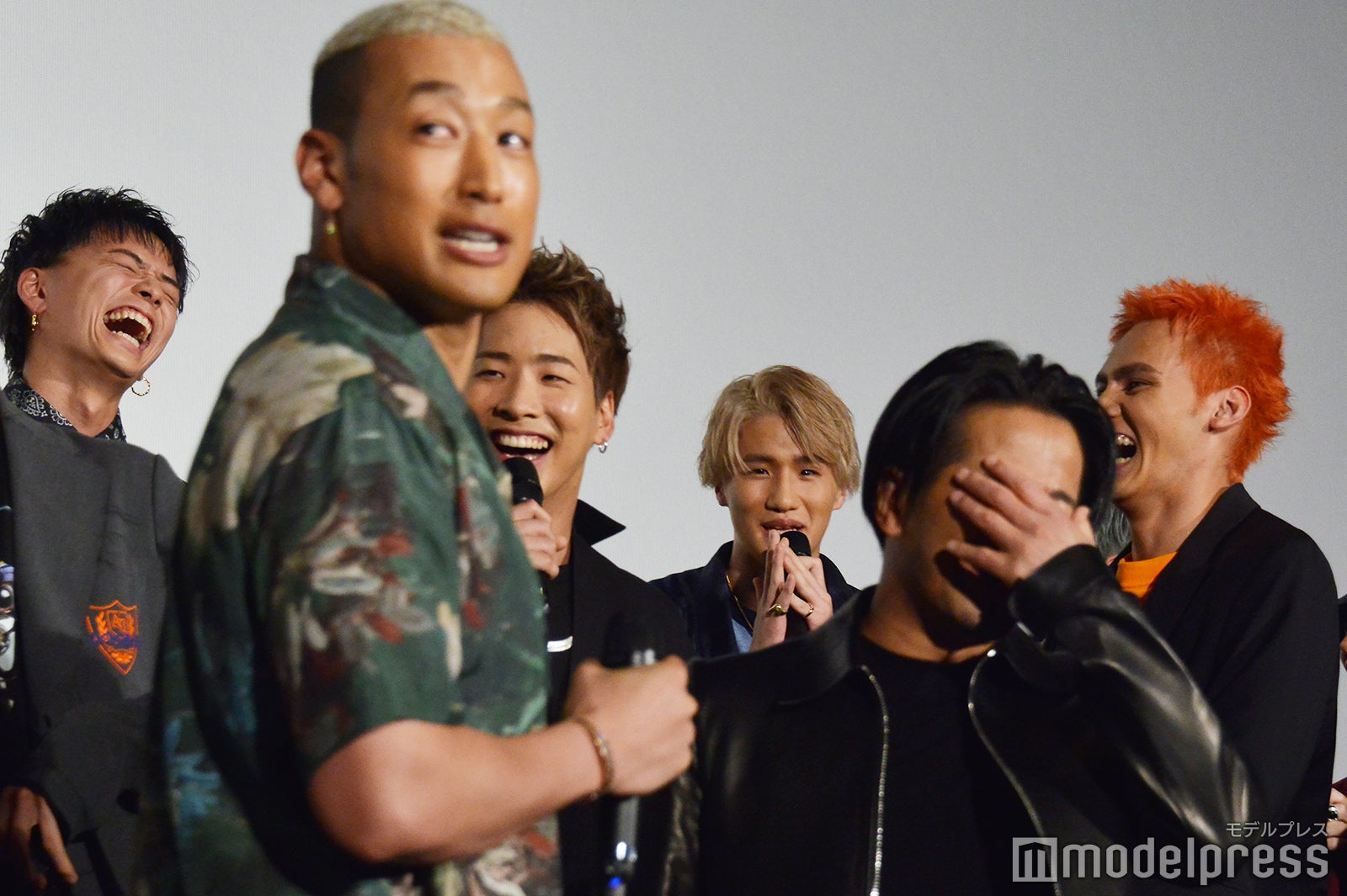 突然タメ口を使ったこと謝る松井利樹 （C）モデルプレス