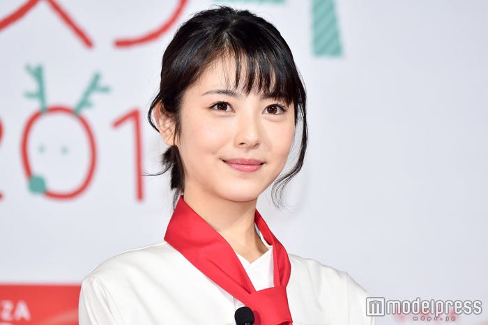 浜辺美波 (C)モデルプレス