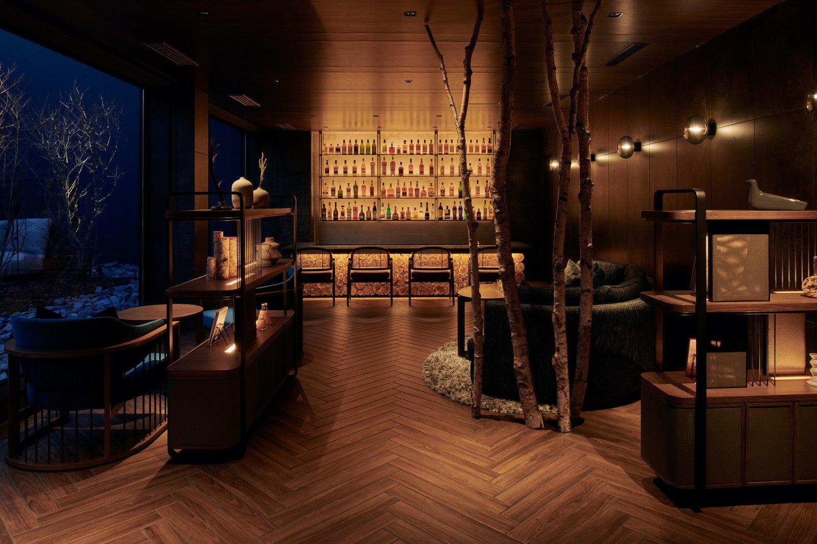 軽井沢に全室温泉＆暖炉付きホテル「ふふ 旧軽井沢 静養の森」大人を癒す森のリゾート