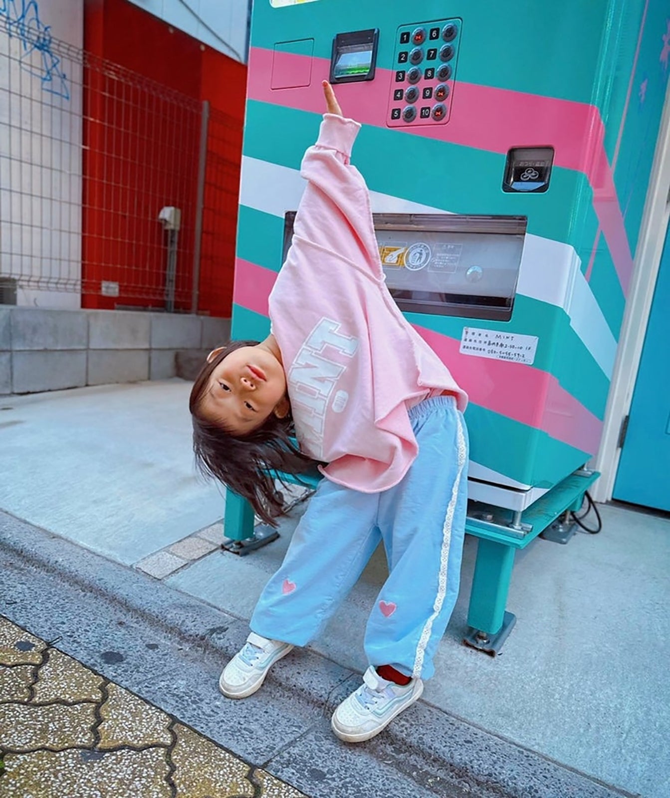 尾形貴弘の愛娘／あいさんオフィシャルブログより