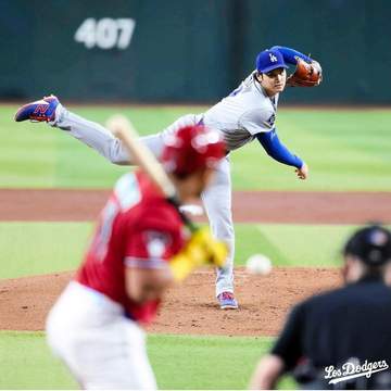 大谷翔平 決勝弾＆3安打のタッカーに両手で「ゲッツ！」ヒーローをたたえたワンシーン タッカーは「人間としてもどれだけ優れているか、言葉では言い尽くせない」