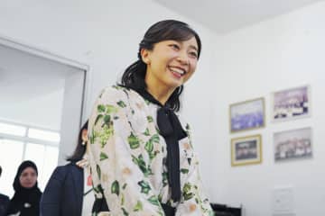 ネット騒然「佳子さまが使ってる！」「欲しい」佳子さま31歳に かわいい私物カメラが話題「佳子さま持ってるんだ！」「びっくり」「水色だ」