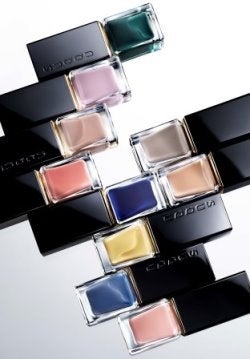 【SUQQU】美しさと知性を宿す“大人のネイルカラー”