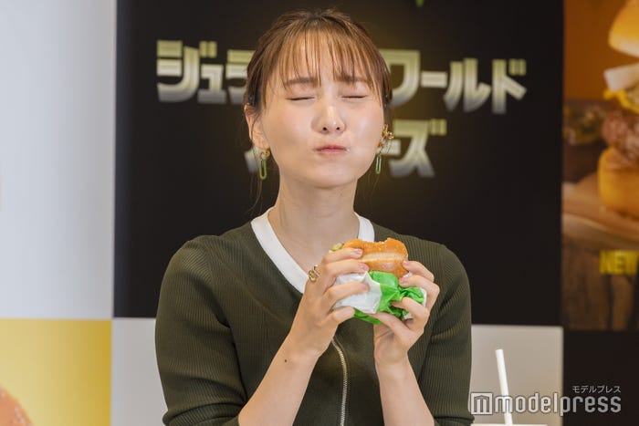 菅井友香(C)モデルプレス