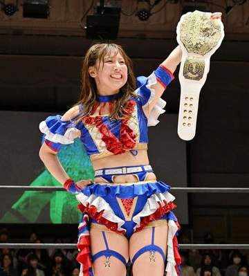 元SKE48の王者・荒井優希が防衛成功、プロレスラー5周年メインで飾る「本当にあっという間でした」【東京女子プロレス】