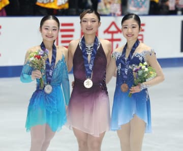 フィギュア五輪代表 女子は坂本、中井、千葉 男子は鍵山、佐藤、三浦に決定 来年3月の世界選手権代表にも選出