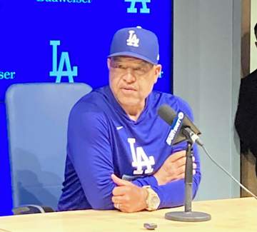 ロバーツ監督 大谷翔平とラッシングのバッテリーを発表「ダルトンが投手と一つになることが求められる」投打同時出場も明言「左膝はよくなっている」