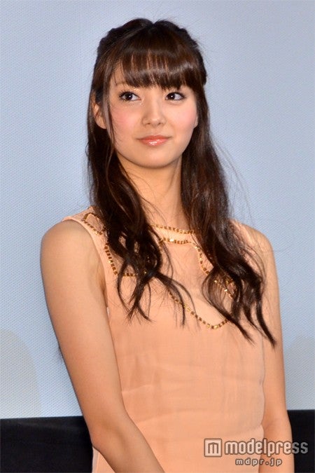 新川優愛