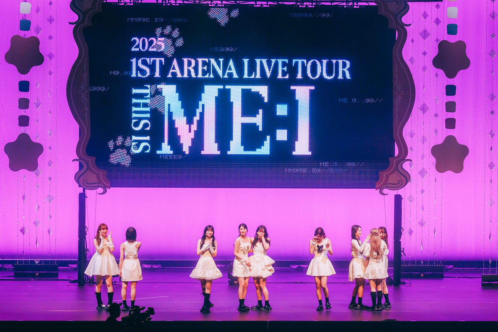 アリーナツアーが発表され歓喜するメンバー／ME:I 3RD SINGLE『MUSE』リリース記念SHOWCASE（C）LAPONE GIRLS