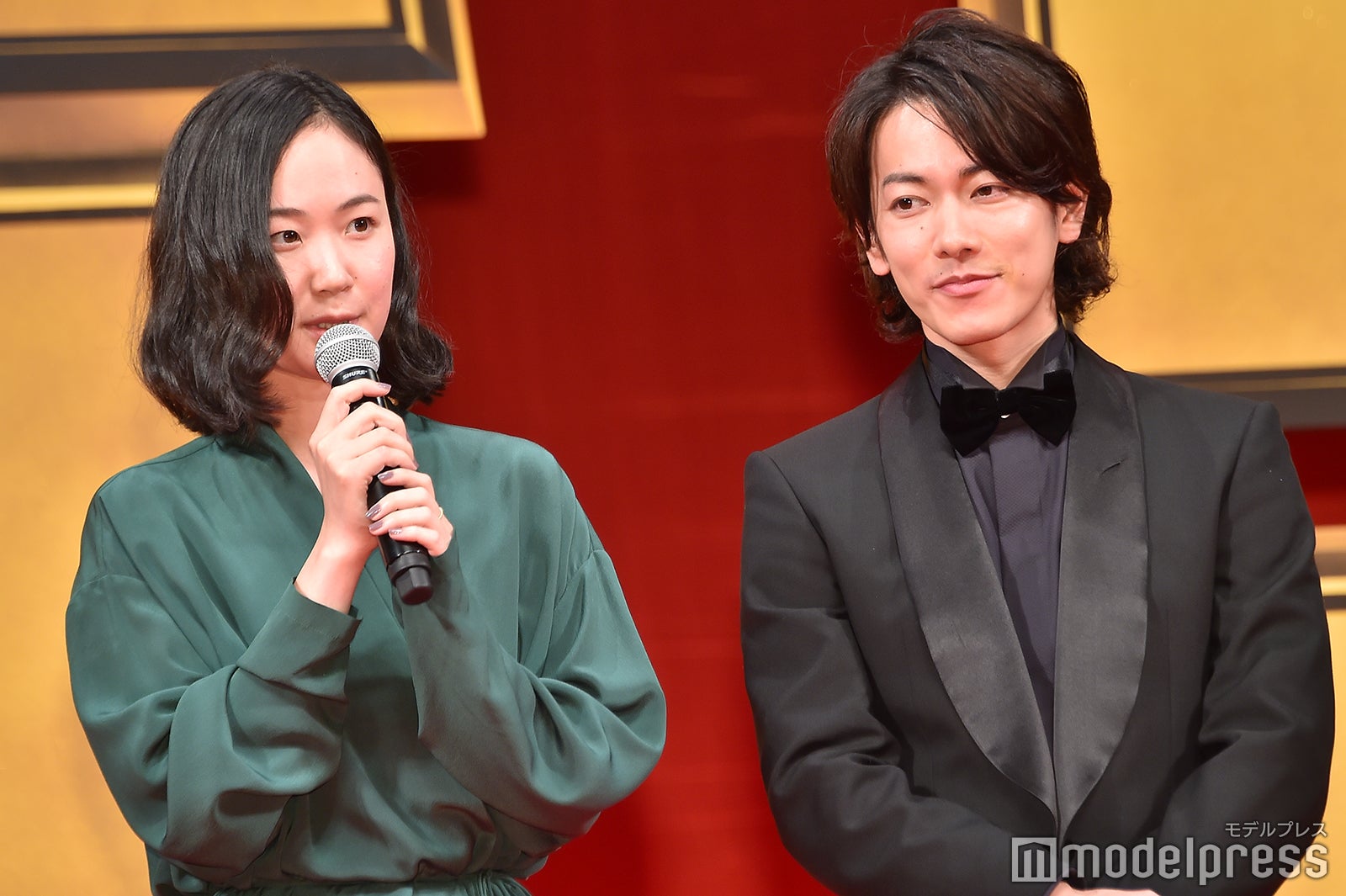 黒木華、佐藤健 （C）モデルプレス