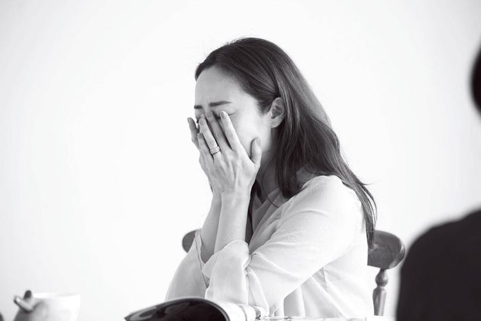 インタビュー中は涙も…/画像提供:主婦の友社
