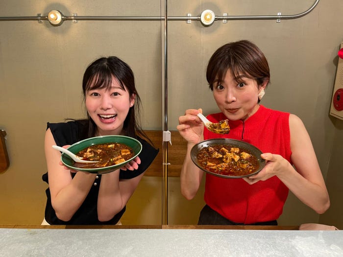 足立夏保、林マオ(C)読売テレビ