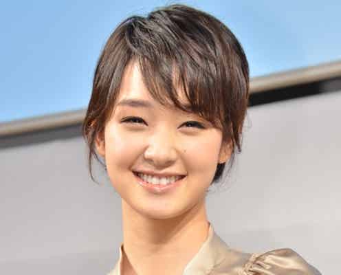 剛力彩芽に「可愛い」連発 大物俳優が絶賛