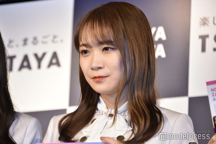 秋元真夏(C)モデルプレス