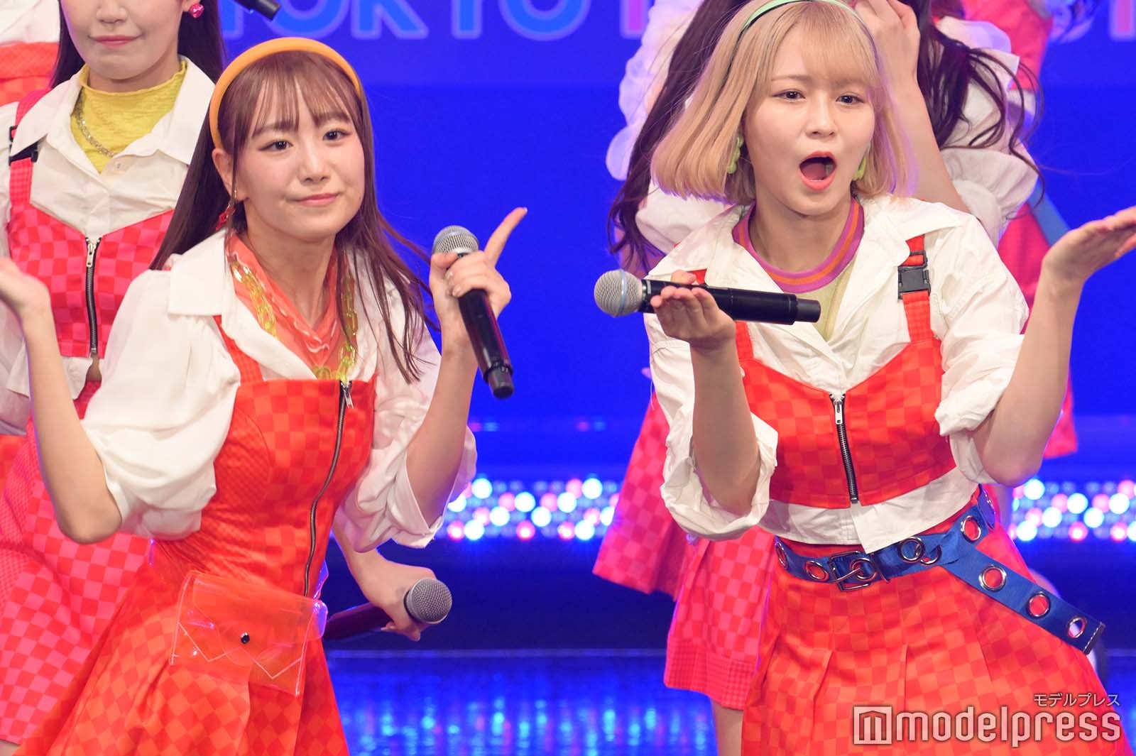 =LOVE （C）モデルプレス