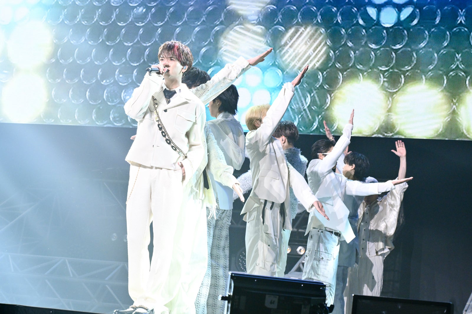 FANTASTICS（C）ハタサトシ／高田梓／ヨシモリユウナ