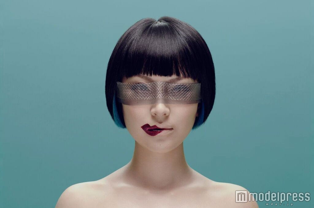 Young Juvenile Youth／画像提供・イヴ・サンローラン・ボーテ