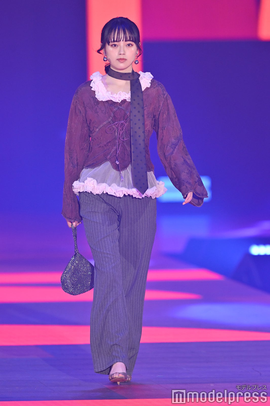 （C）モデルプレス