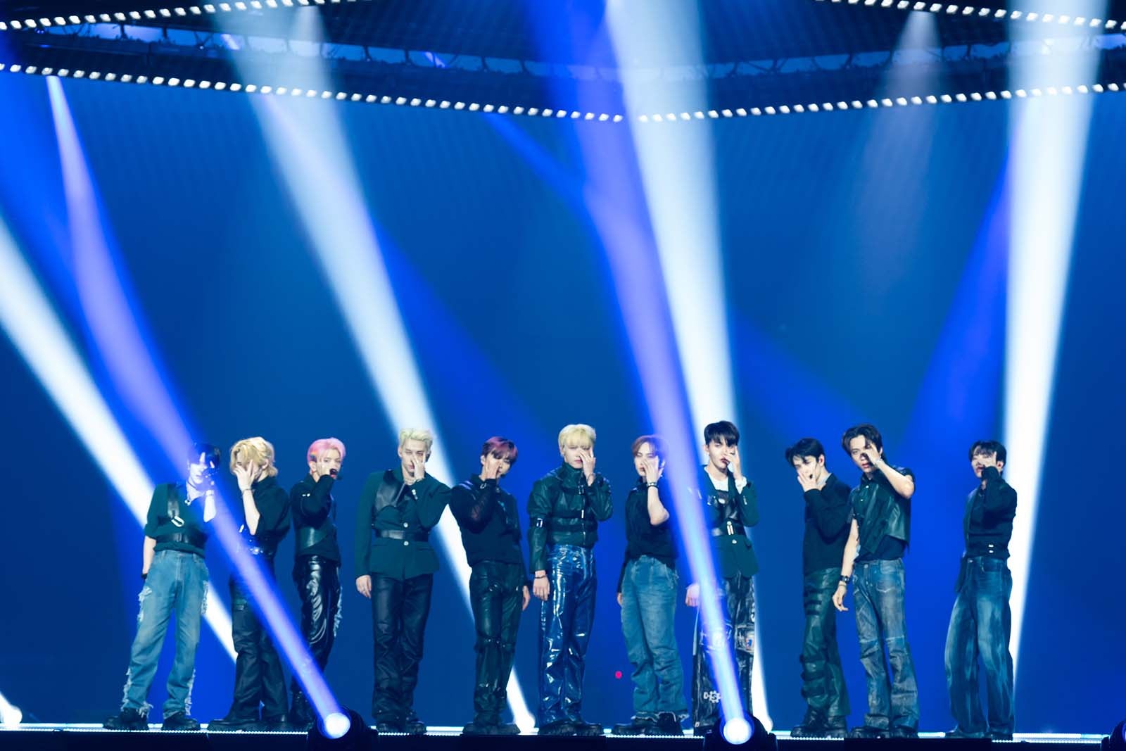 INI、Stray Kids「MANIAC」カバー披露 池崎理人は低音ボイスで