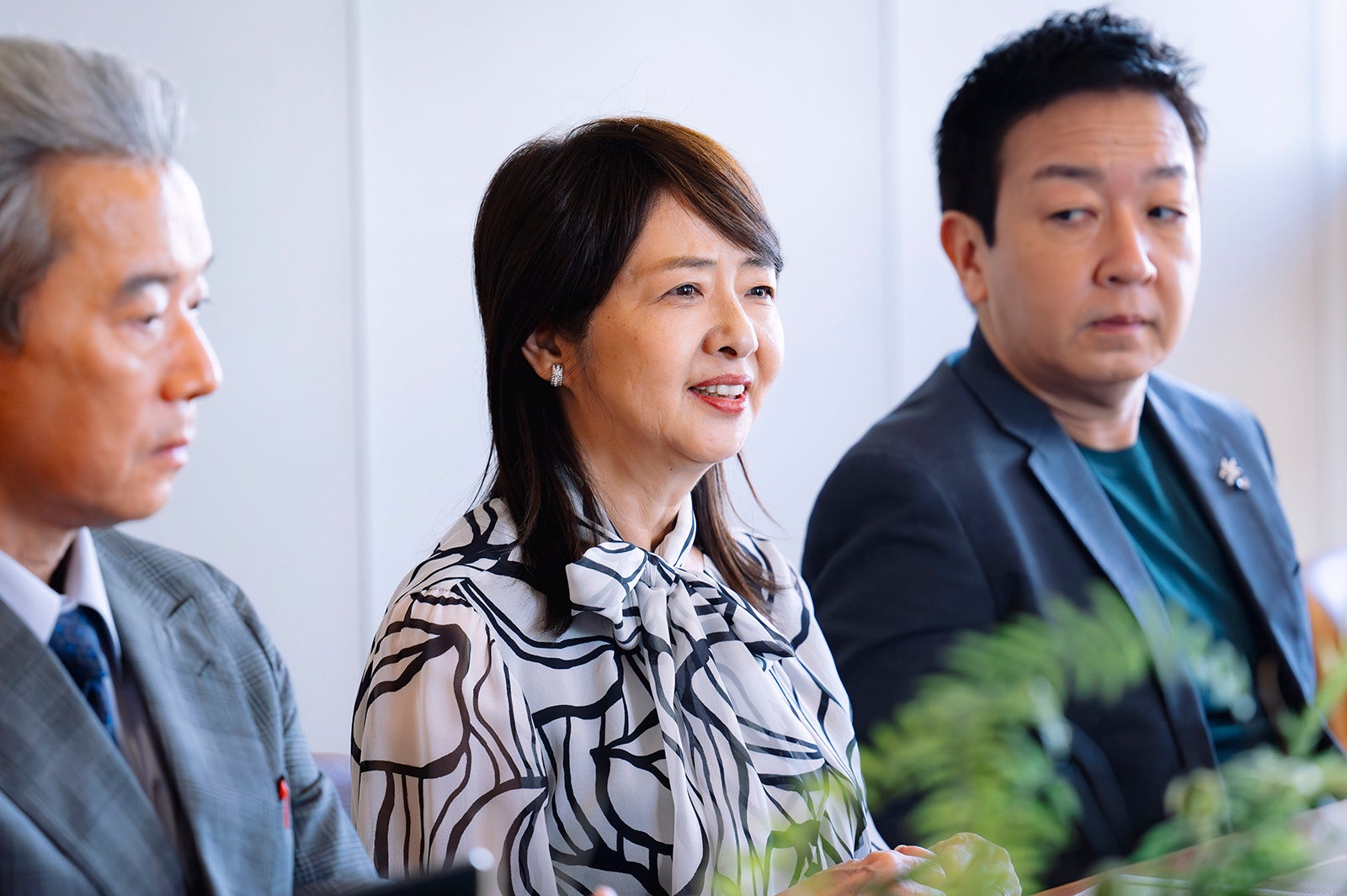 尾美としのり、美保純「海に眠るダイヤモンド」第8話（C）TBSスパークル／TBS