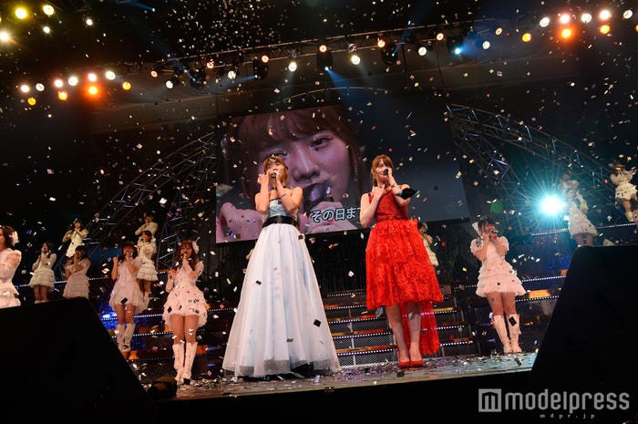 高城亜樹、永尾まりや(C)AKS