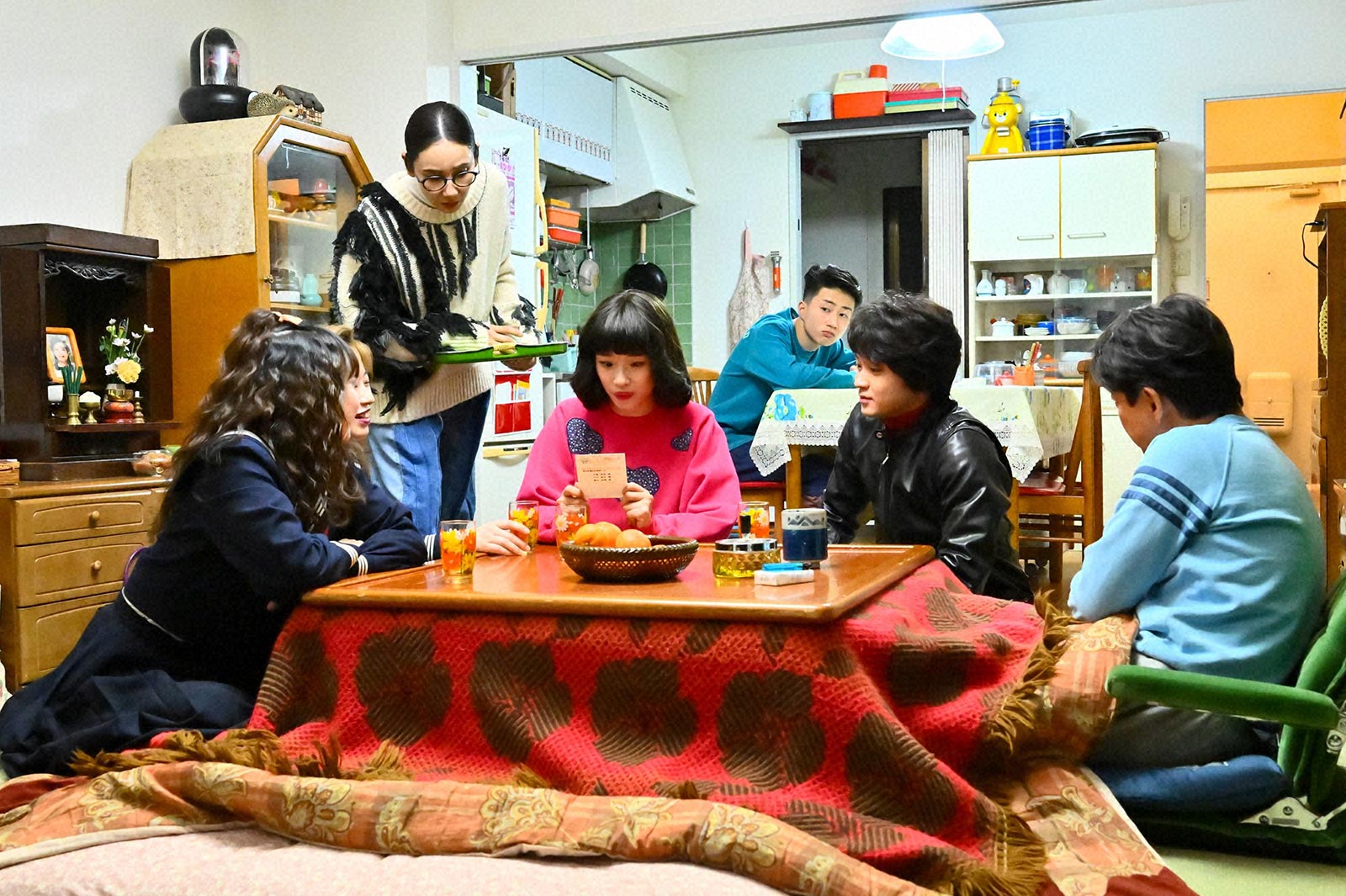 吉田羊、河合優実、坂元愛登、磯村勇斗、阿部サダヲ「不適切にもほどがある！」第3話より（C）TBS