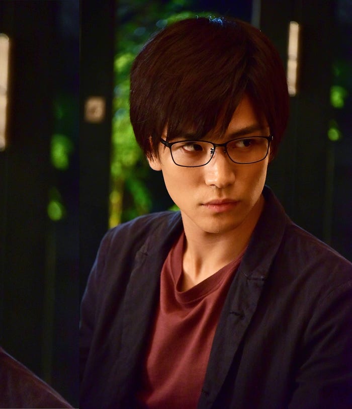 岩田剛典(C)2018映画「去年の冬、きみと別れ」製作委員会